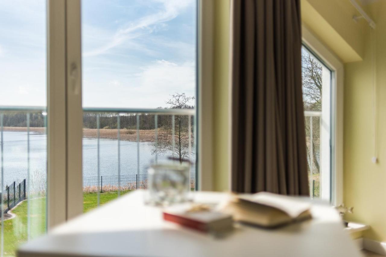 Luxus-See-Domizil Mit Sauna, Kamin Und Boot-130 Qm Fuer 6 Personen クラーコー・アム・ゼー エクステリア 写真