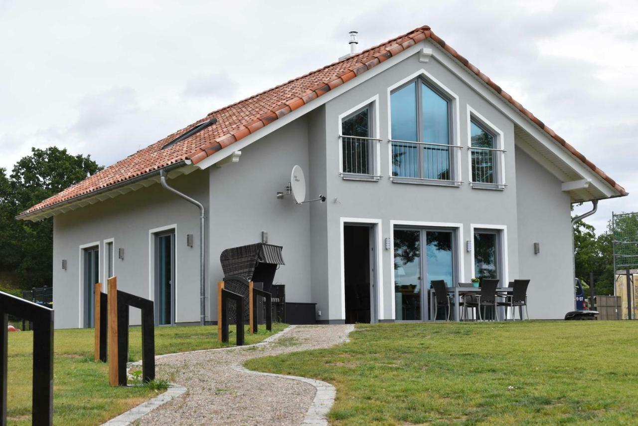 Luxus-See-Domizil Mit Sauna, Kamin Und Boot-130 Qm Fuer 6 Personen クラーコー・アム・ゼー エクステリア 写真